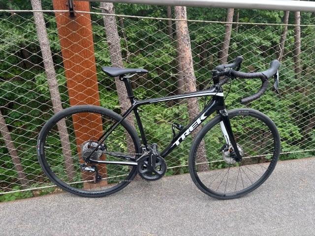 Trek Emonda SL 6 Disc
Carbon frame en aluminium velgen
Heeft, Carbon, Zo goed als nieuw, Meer dan 20 versnellingen, 53 tot 57 cm