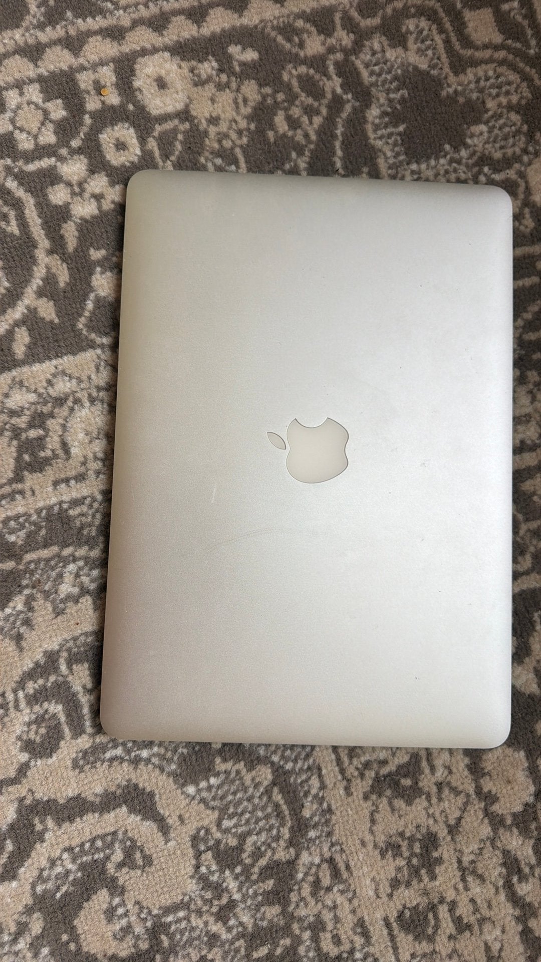 Kapotte macbook air, 13 inch, Minder dan 2 Ghz, Ophalen of Verzenden, Niet werkend