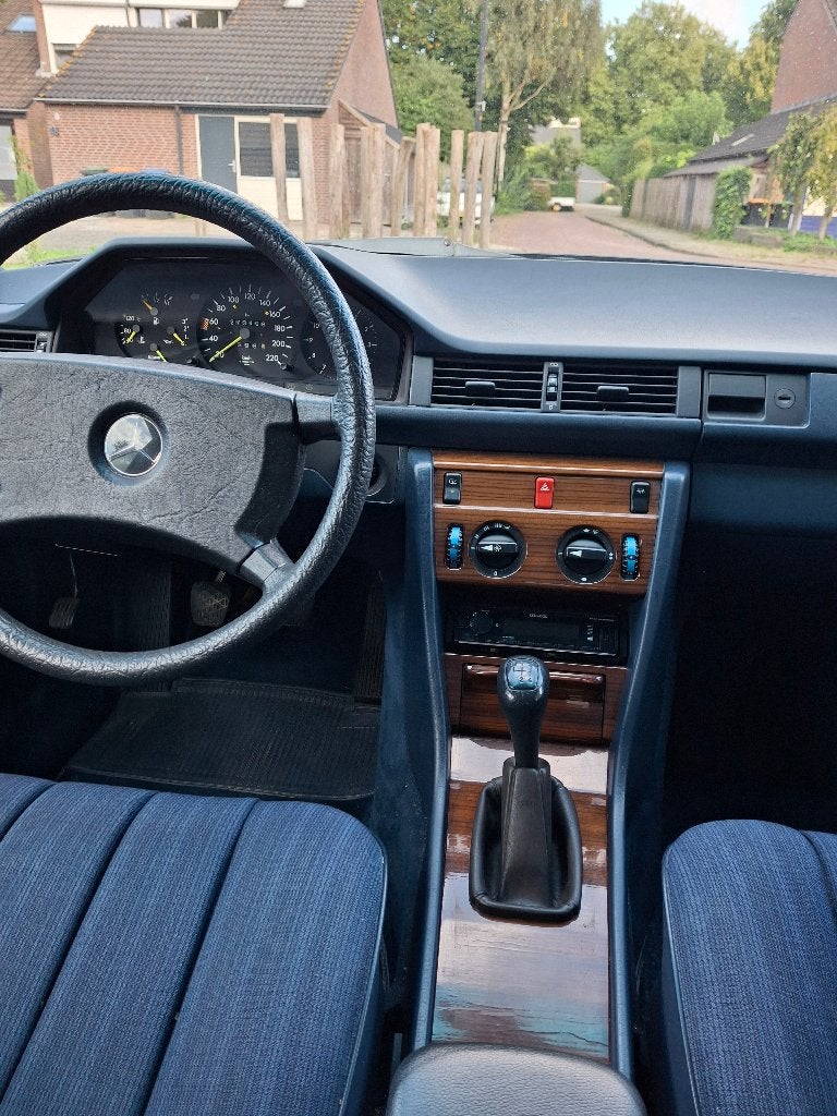 w124 in goede staat 1986 belastingvrij, foto 9
