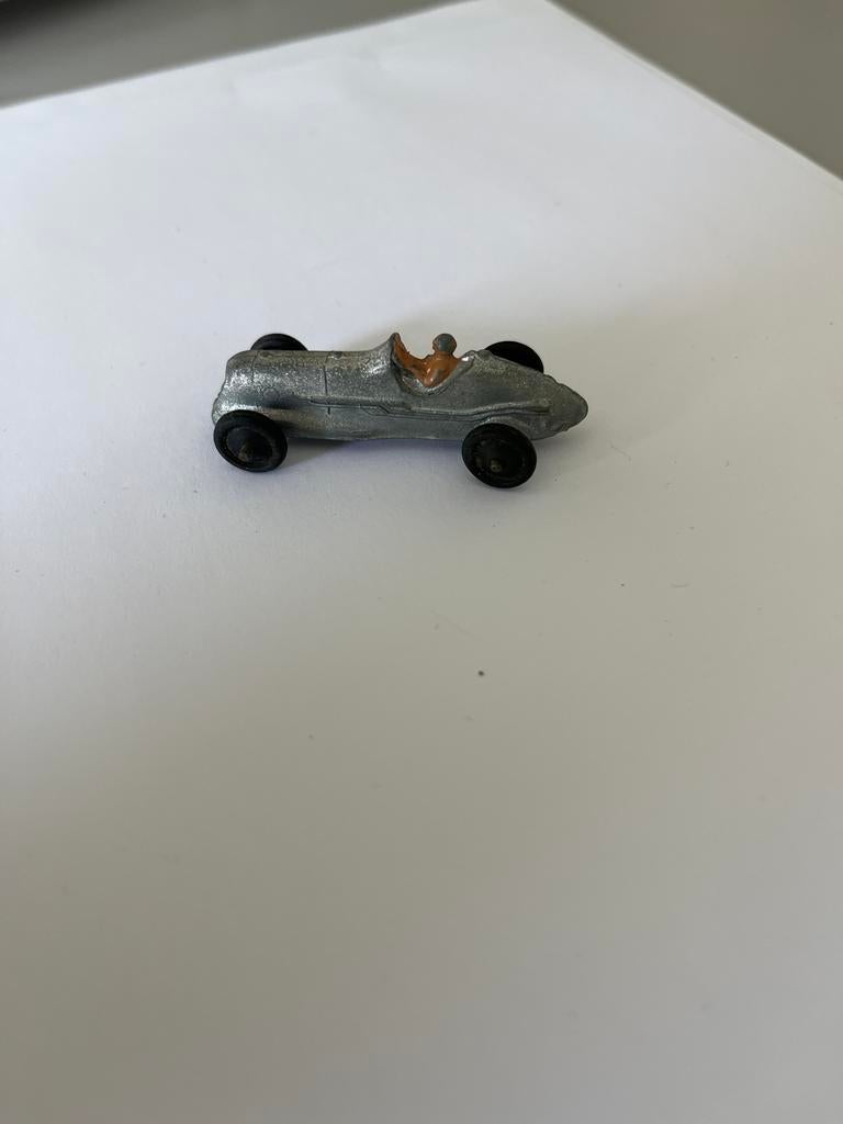 Vintage Dinky Toy raceauto, Ophalen of Verzenden, Zo goed als nieuw, Bus of Vrachtwagen, Overige merken