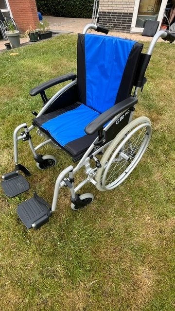 Excel  Rolstoel G-Lite Pro 24" (11,5 kg) in nieuwstaat, Diversen, Rolstoelen, Ophalen, Inklapbaar, Zo goed als nieuw, Duwrolstoel