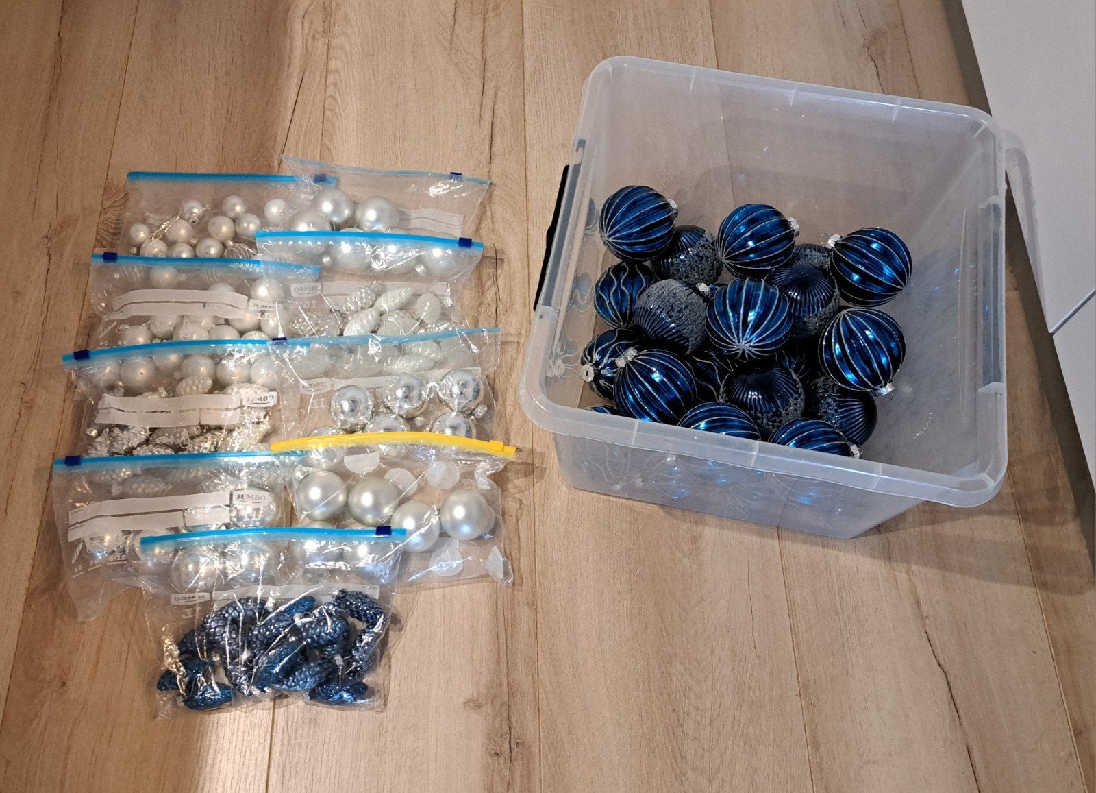 Mooi blauw en zilver decoratie set voor in de kerstboom, Ophalen of Verzenden