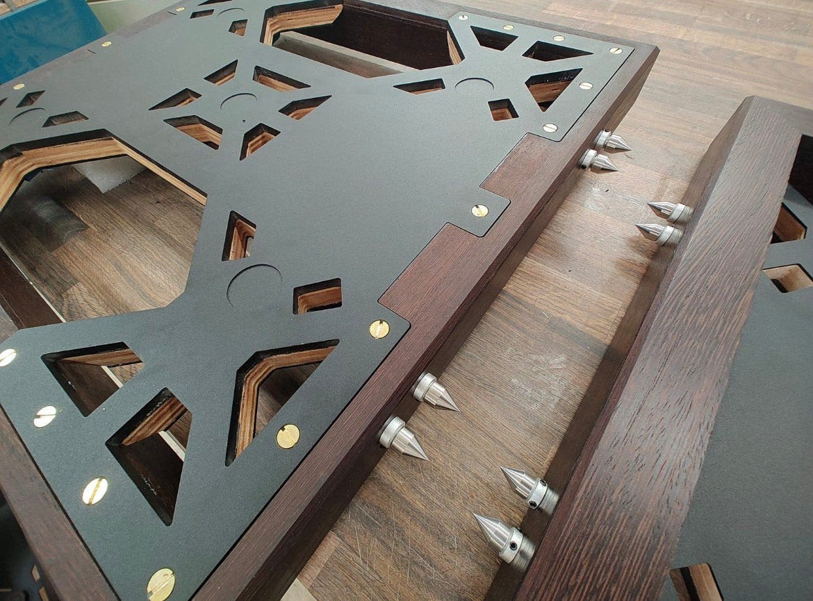 Foto 9 van Woodyard Suspended Audiorack | High-End Demomodel