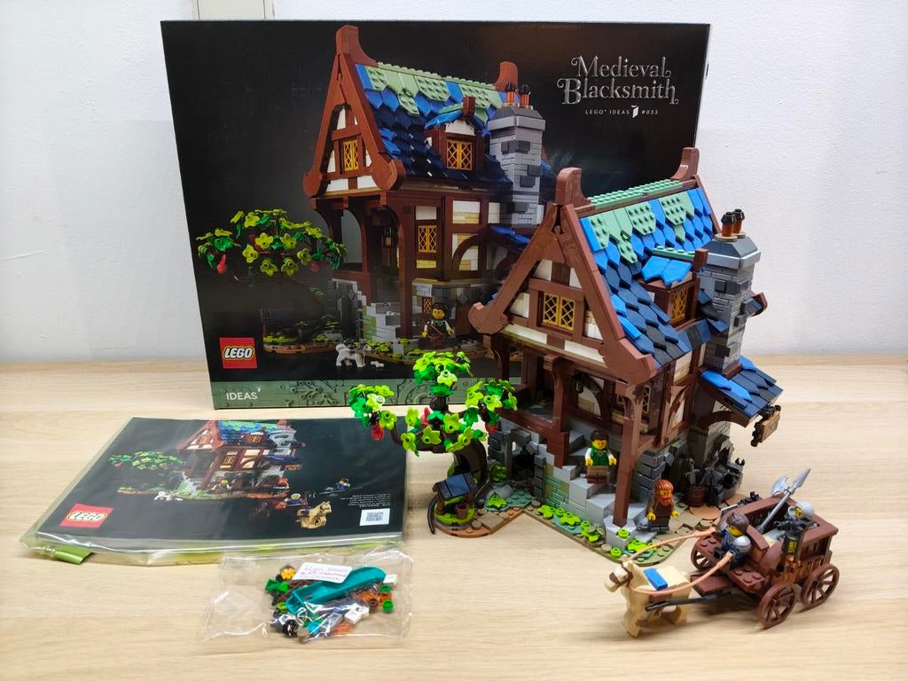 Lego Ideas #033 - 21325 - Medieval Blacksmith, Ophalen, Lego, Compleet, Complete set