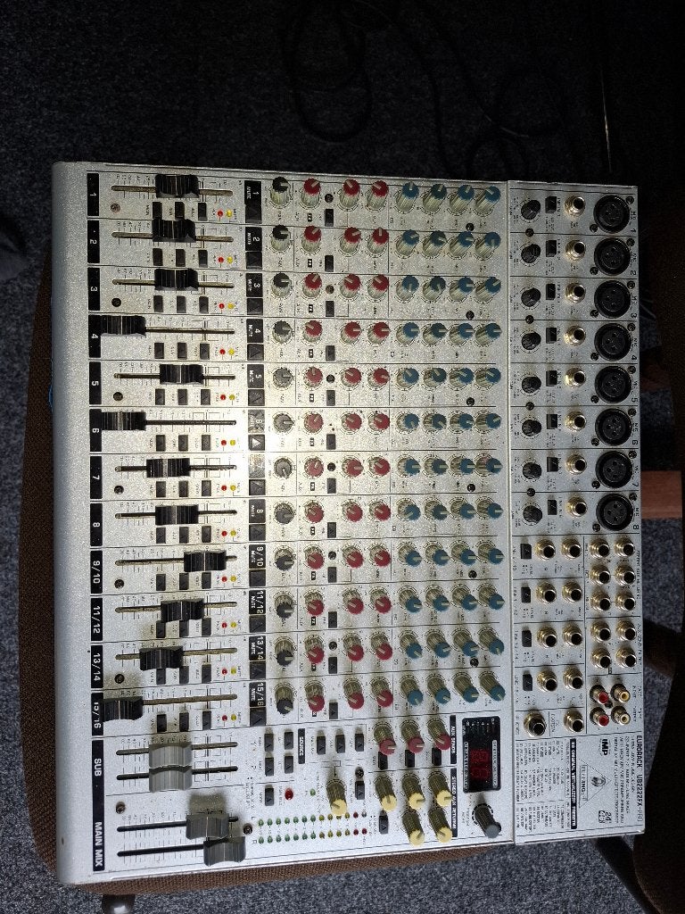 Behringer UB2222FX-pro met effecten, Muziek en Instrumenten, Mengpanelen, Ophalen of Verzenden, Zo goed als nieuw, 10 tot 20 kanalen