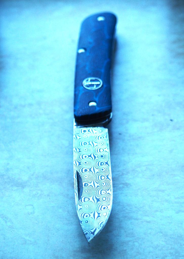Böker Tech Tool Blue Damast G10, Ophalen, Gebruikt