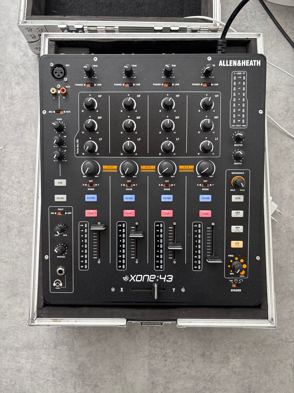 Allen & Heath Xone:43 DJ Mixer met flightcase, Ophalen, Zo goed als nieuw, Dj-set, Overige merken