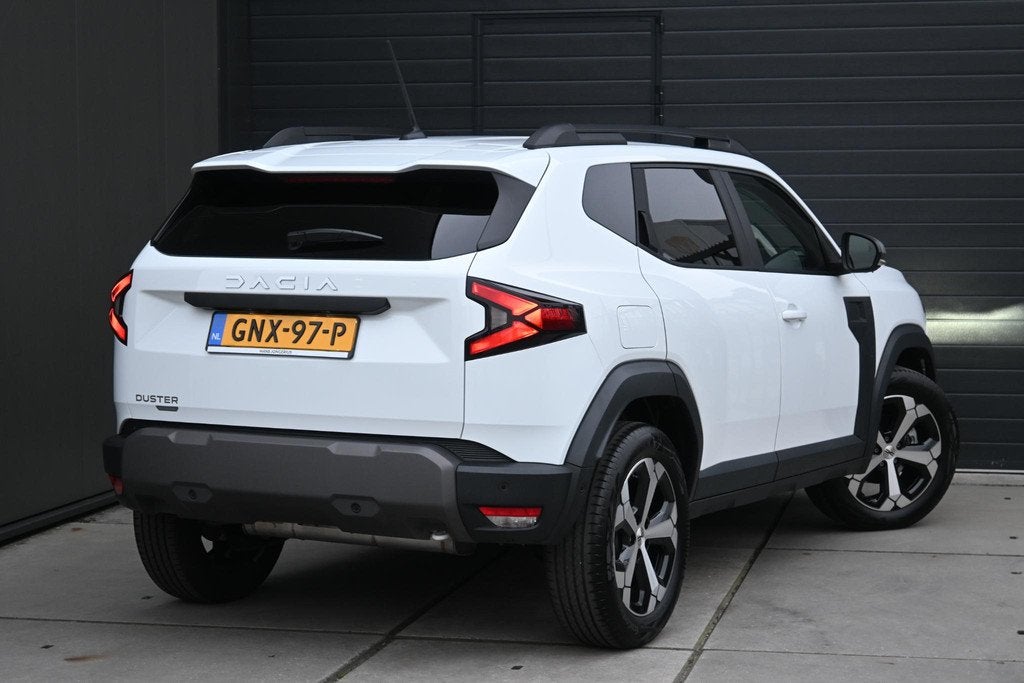 Dacia Duster Hybrid 140 PK Journey | AUTOMAAT | 360 CAMERA |, Stof, Gebruikt, 4 cilinders, Duster