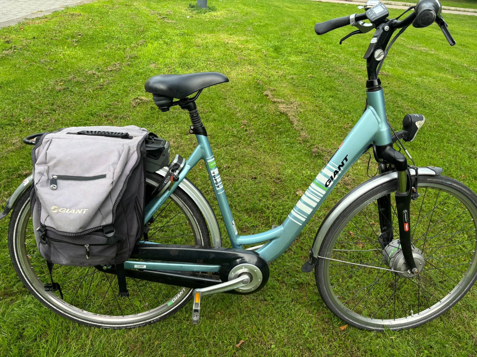 Giant Twist maat L, 55 tot 59 cm, Ophalen, Zo goed als nieuw