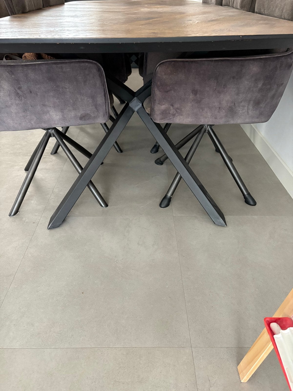 Eettafel Fresno van Xooon visgraatmotief metalen onderstel, Ophalen, Gebruikt, 100 tot 150 cm, Eikenhout