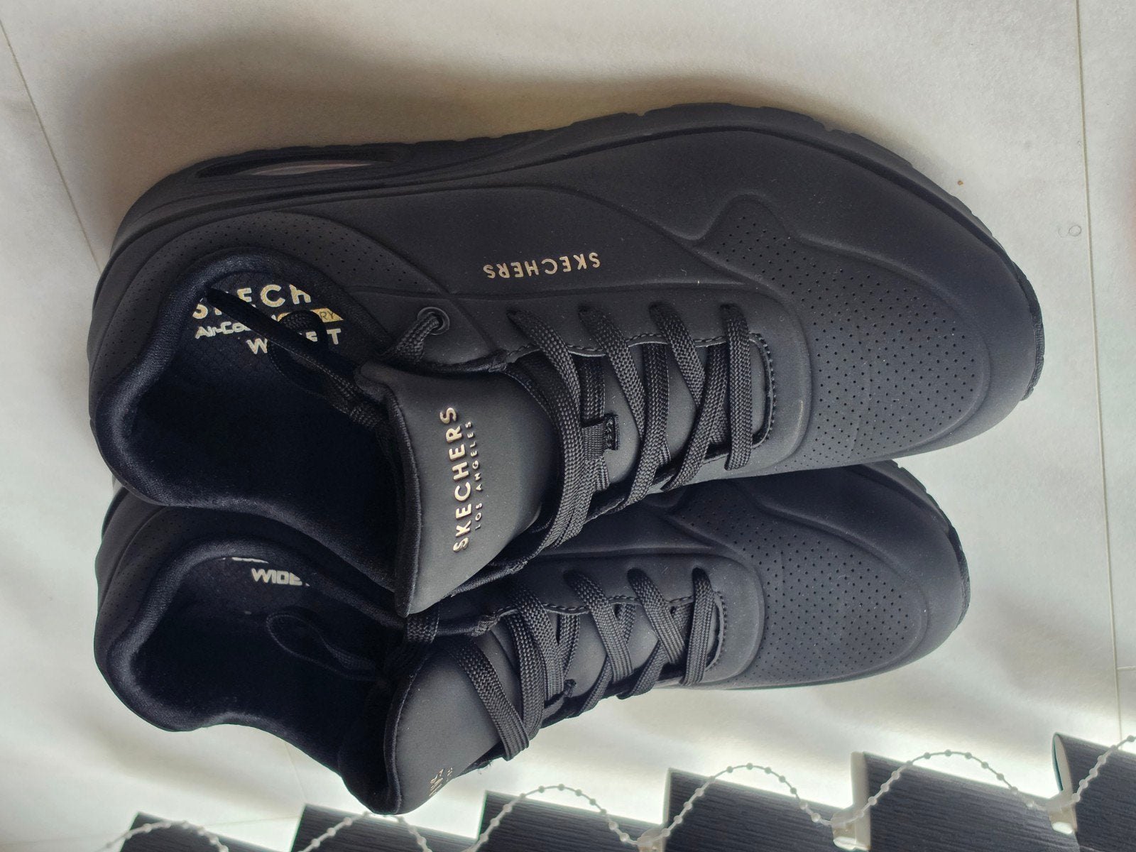 Skechers UNO Maat 41W - eenmaal gedragen, Ophalen of Verzenden, Zo goed als nieuw, Zwart, Sneakers of Gympen