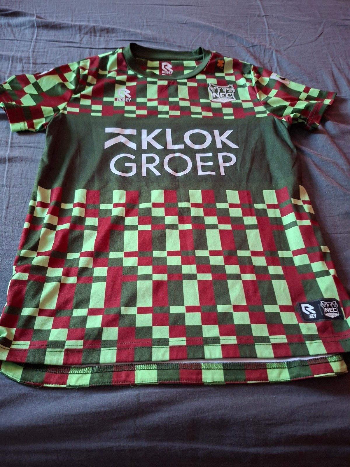 NEC Robey voetbalshirt maat 152, Robey, Overige maten, Ophalen of Verzenden, Zo goed als nieuw