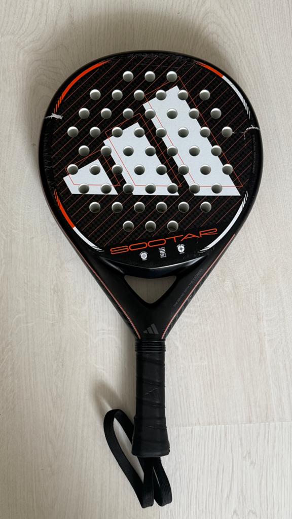 2 paddelen en 6 ballen, Ophalen of Verzenden, Gebruikt, Padelballen