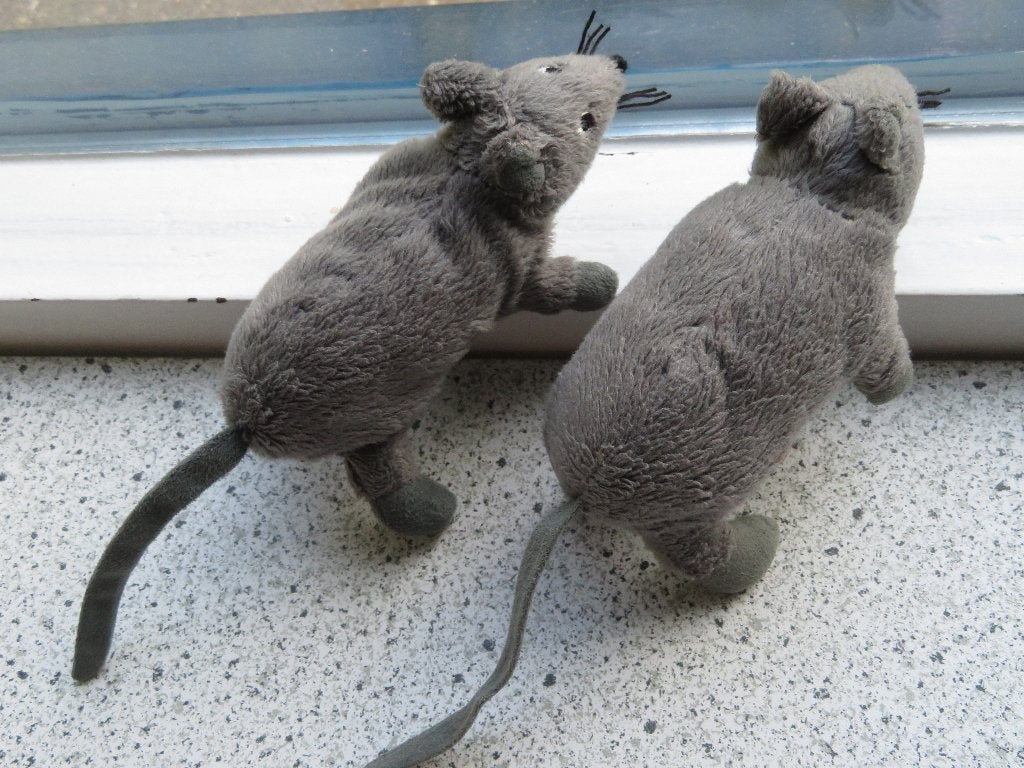 Grijze velours muis grijs muisje rat ratje van IKEA, Kinderen en Baby's, Speelgoed | Knuffels en Pluche, Muis, IKEA, Grijs, Ophalen of Verzenden