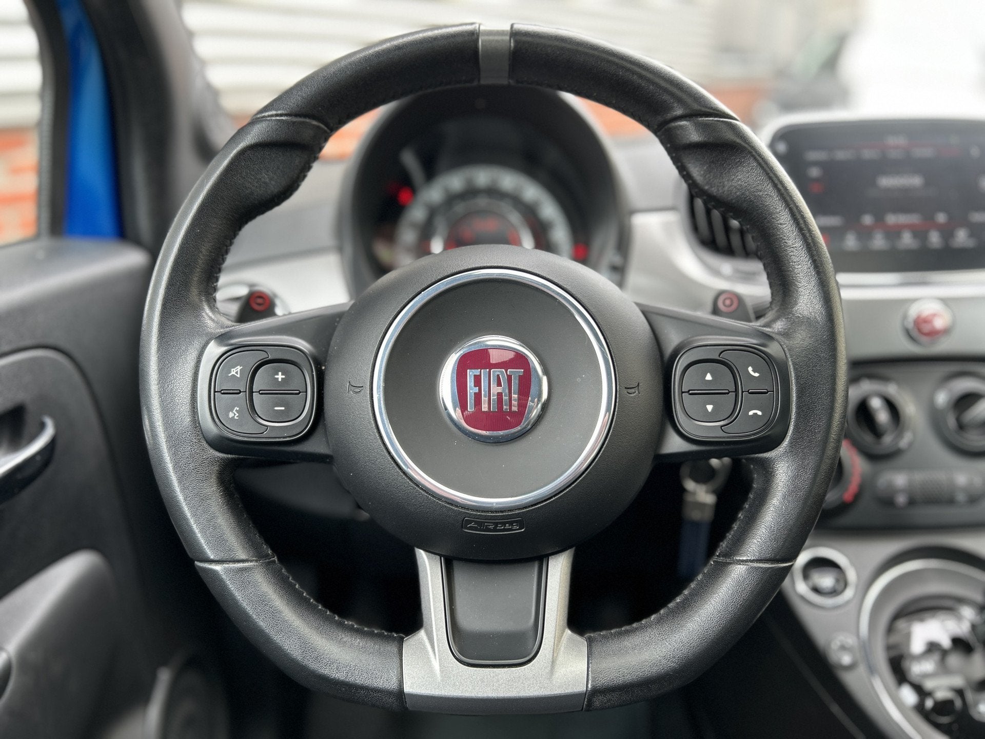 Foto 10 van Fiat 500 0.9 TwinAir Turbo Sport | Automaat | Panoramadak |