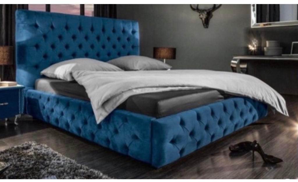 Donkerblauw fluwelen tweepersoonsbed PARIS  180x210CM, Huis en Inrichting, Slaapkamer | Bedden, Blauw, 210 cm, Tweepersoons, Chesterfield design