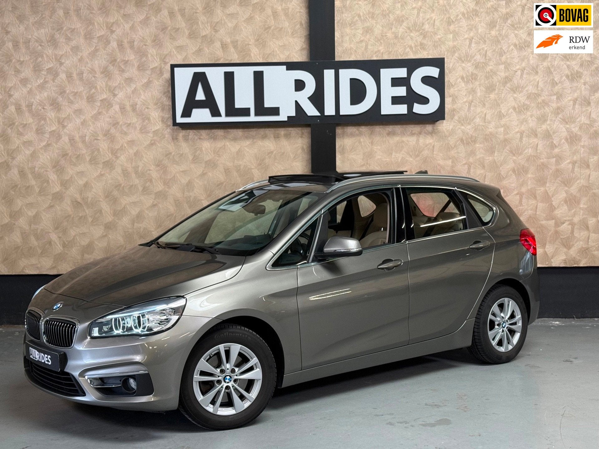 BMW 2-serie Active Tourer 218i High Executive | Pano | HUD |, Voorwielaandrijving, Dealer onderhouden, 136 pk, Gebruikt