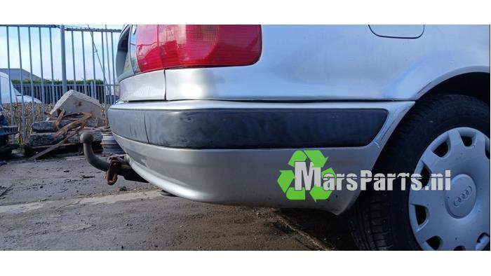 Achterbumper van een Audi 80 (LY7T), Gebruikt, -, -, Bumper