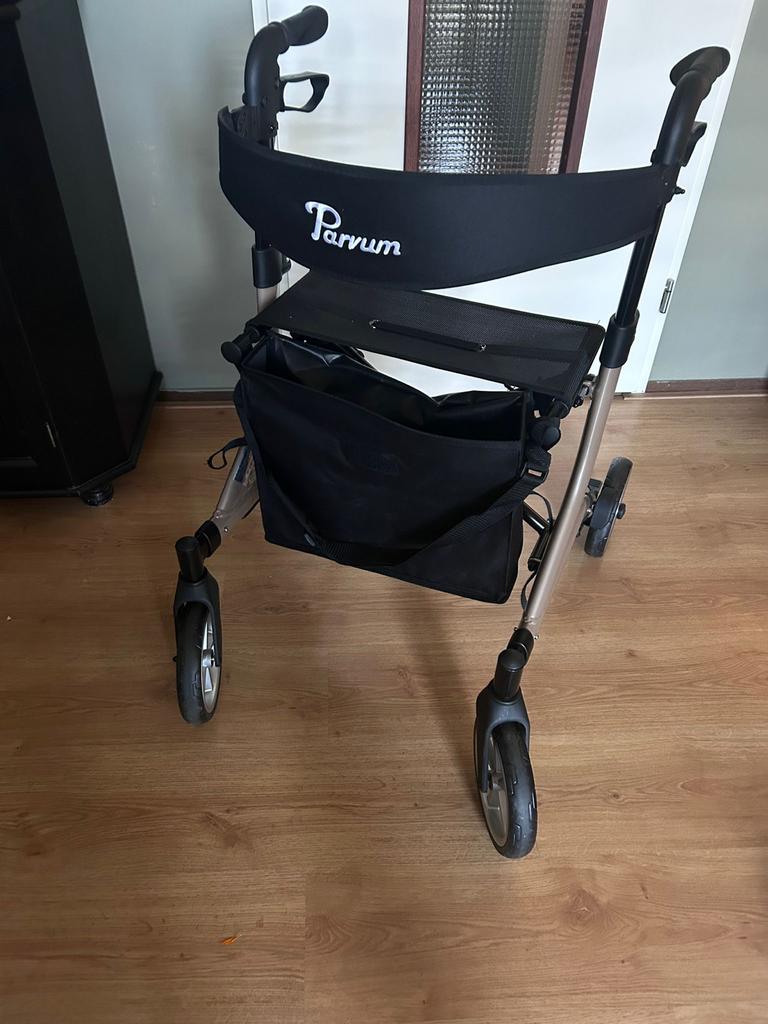 Parvum rollator, Diversen, Rollators, Ophalen, Zo goed als nieuw