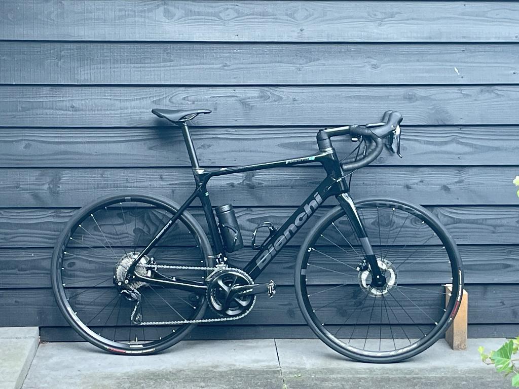 Bianchi Infinito XE maat L, Carbon, Heren, Meer dan 20 versnellingen, 53 tot 57 cm