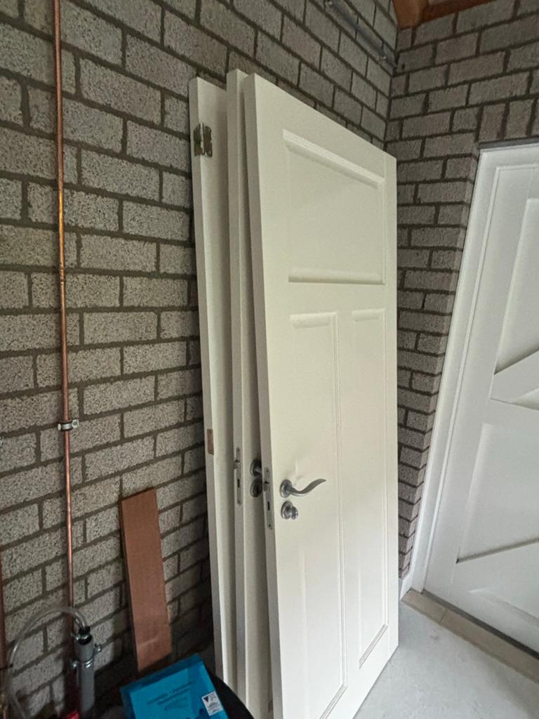 Totaal 7 binnendeuren: 2x vrij/bezet, 2x cilinder, 3x standa, Ophalen, Gebruikt, 80 tot 100 cm, Binnendeur