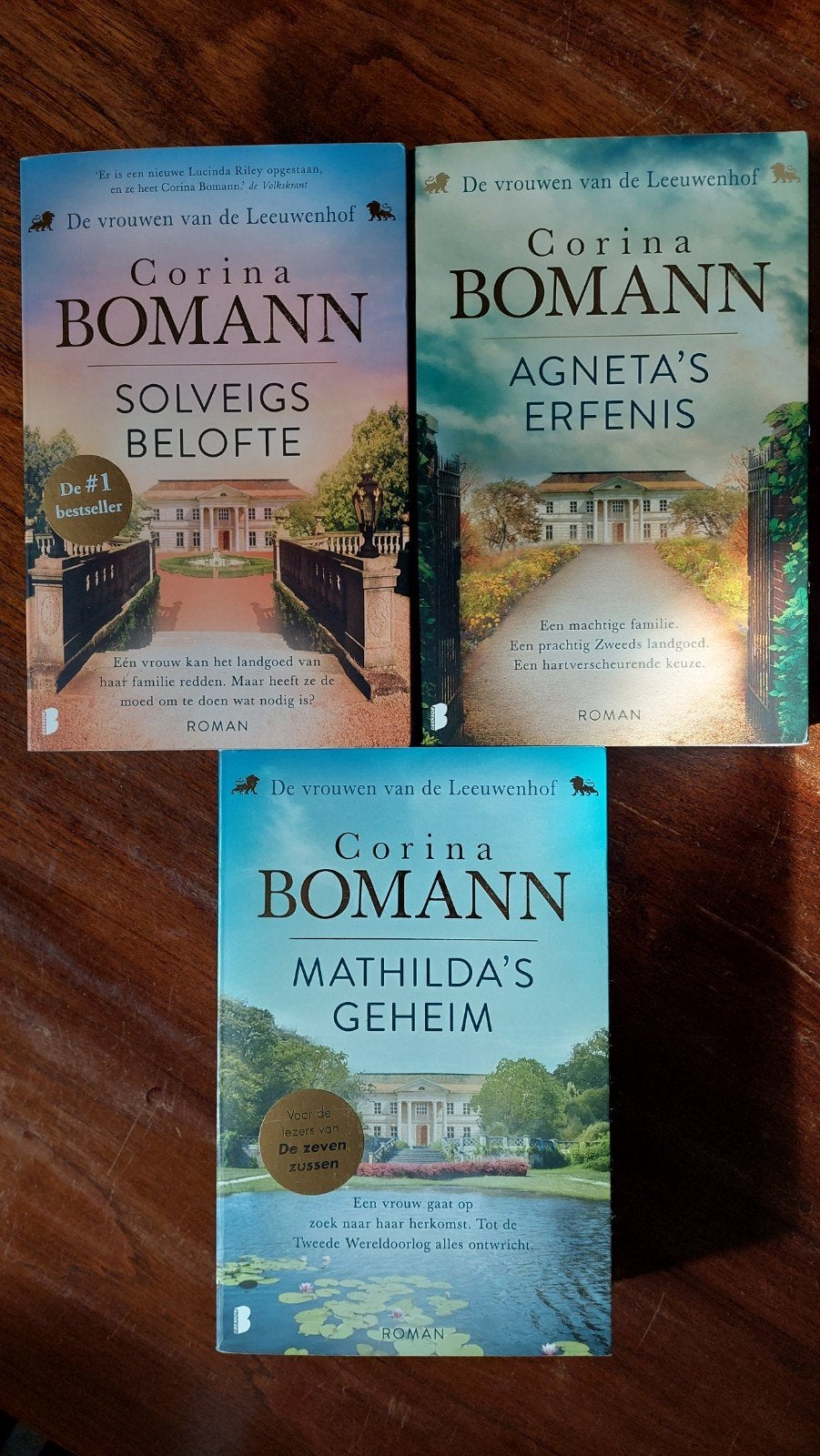 De vrouwen van de Leeuwenhof - Corina Bomann (3 boeken), Ophalen of Verzenden, Zo goed als nieuw, Corina Bomann, Europa overig