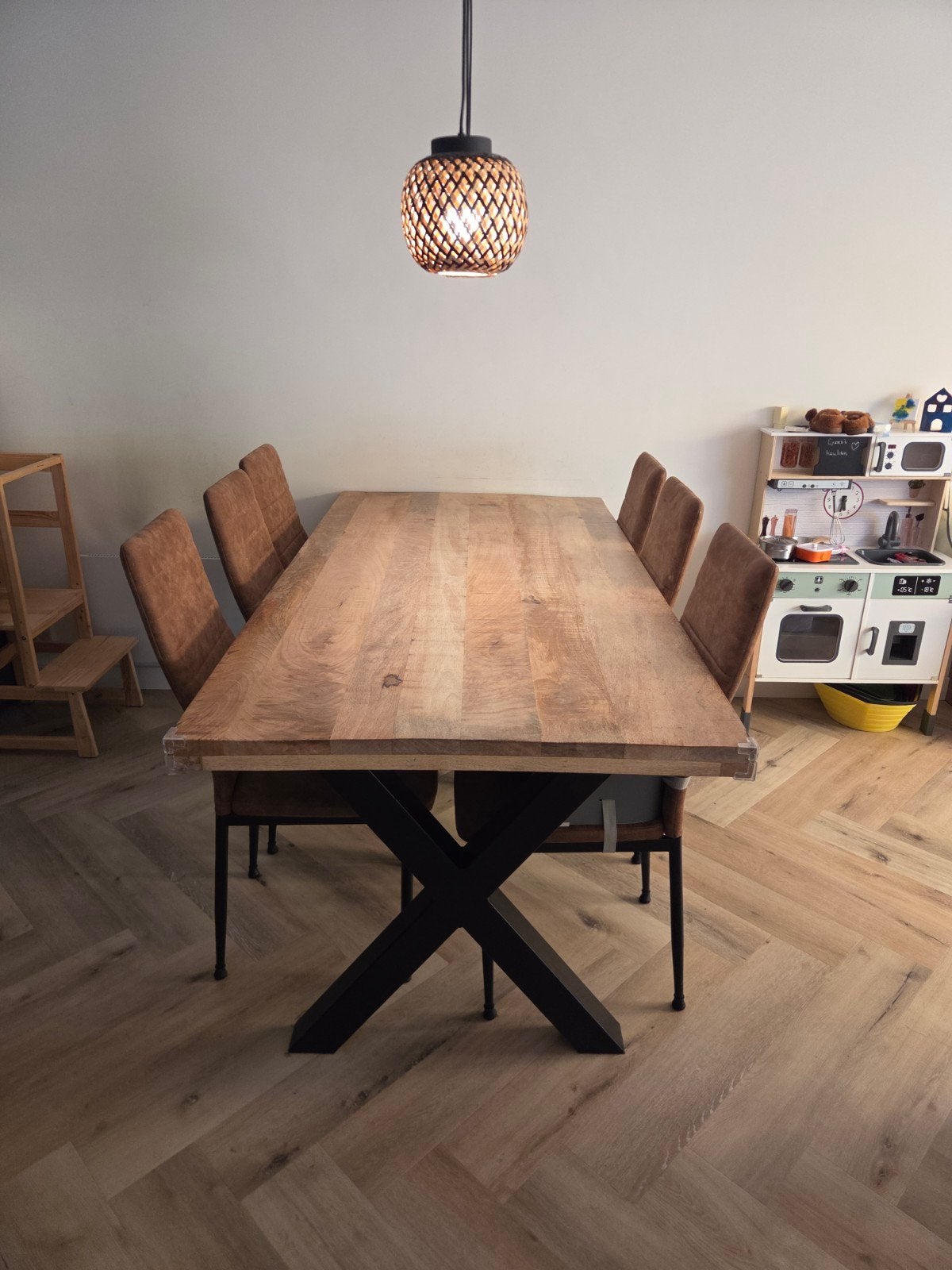Robuuste mango houten eettafel, zwarte kruispoot 180x90cm, Huis en Inrichting, Tafels | Eettafels, 50 tot 100 cm, Zo goed als nieuw
