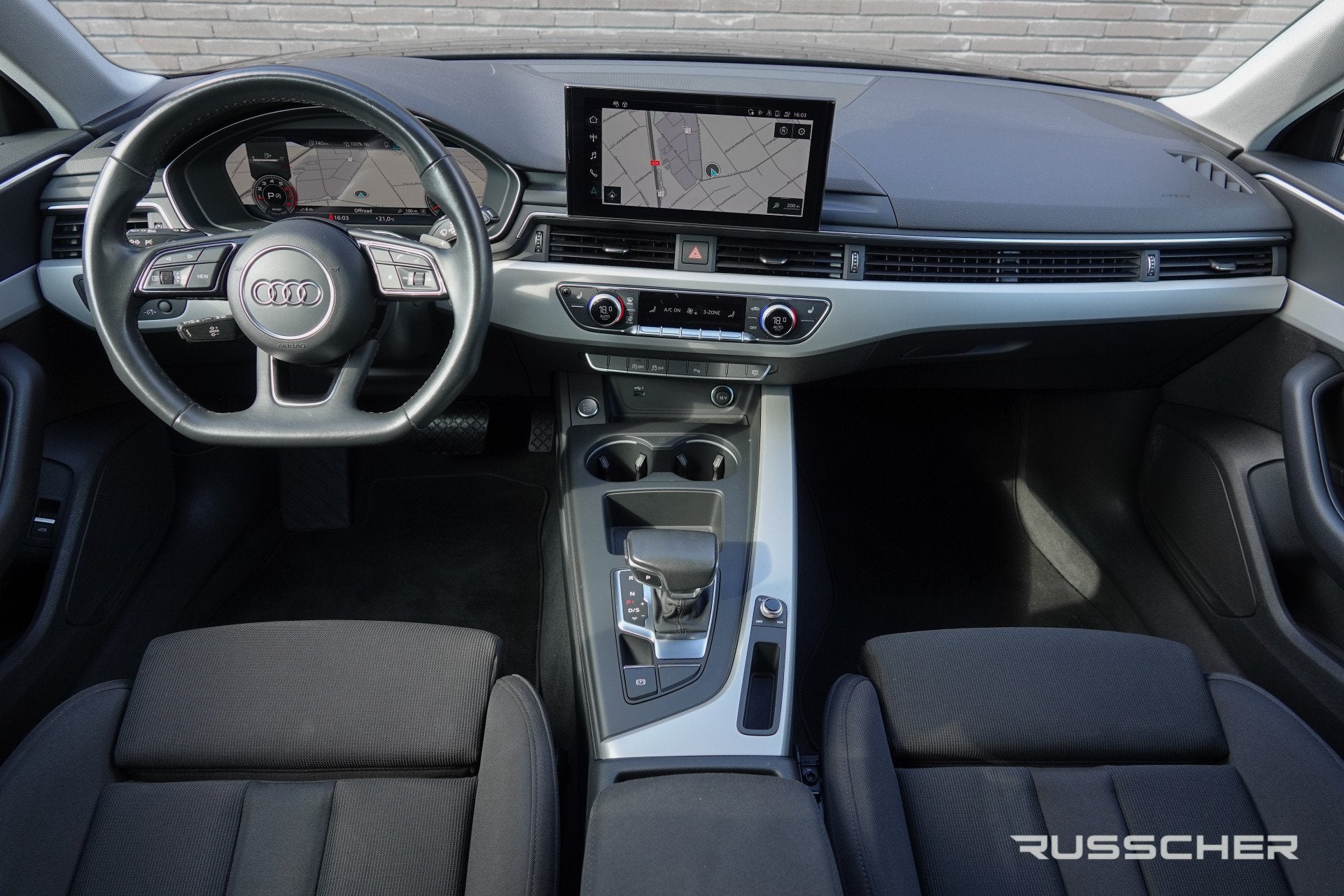 Audi A4 Avant 35TFSI 150Pk Aut. | S-Line | LED | Black Optie, Stof, Gebruikt, A4, Zwart