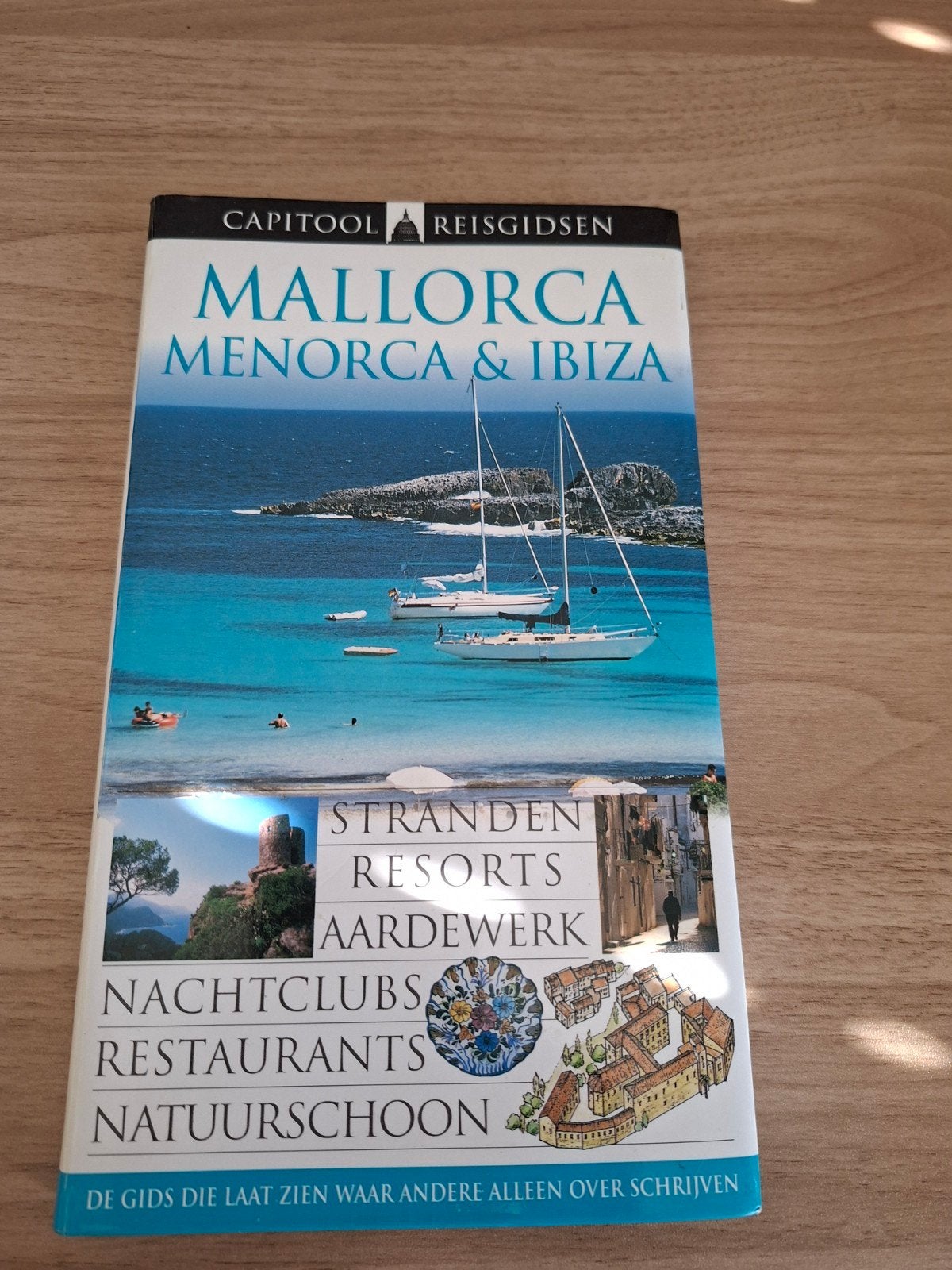 Capitool Reisgids Mallorca, Menorca & Ibiza, Boeken, Capitool, Europa, Ophalen of Verzenden, Zo goed als nieuw