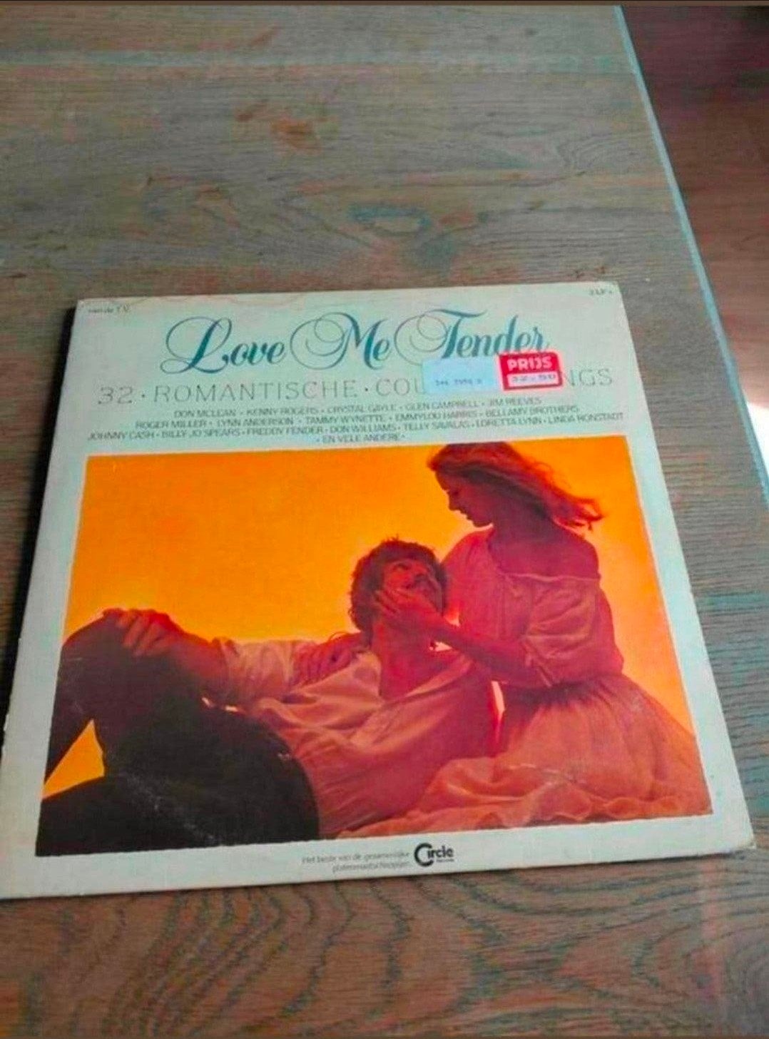 Love me Tender dubbel vinyl 32 romantische country songs, Cd's en Dvd's, LP, Gebruikt, Ophalen of Verzenden, 12 inch
