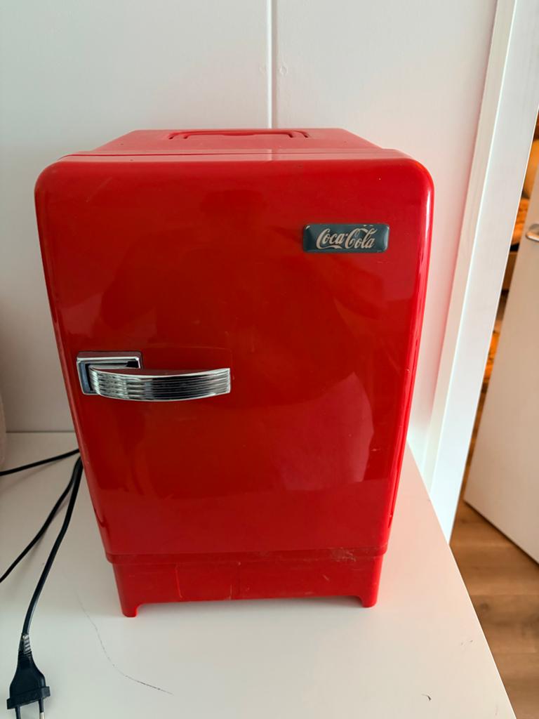 Retro Coca-Cola minikoelkastje - Werkt perfect!, Ophalen, Minder dan 75 liter, Zonder vriesvak, Gebruikt