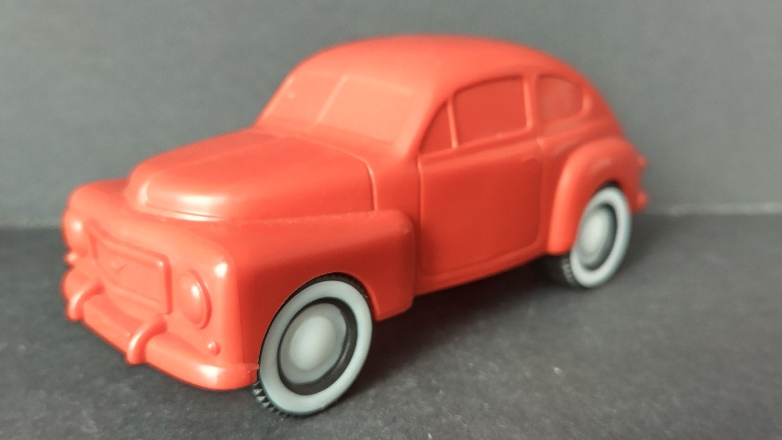 Volvo PV 444 1:32 Combiplay Alskog Design Red Pol, Overige merken, Auto, Verzenden, .
