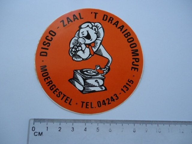 sticker oud Moergestel DRAAIBOOMPJE grammofoon plaat disco, Verzamelen, Stickers, Zo goed als nieuw, Bedrijf of Vereniging, Verzenden