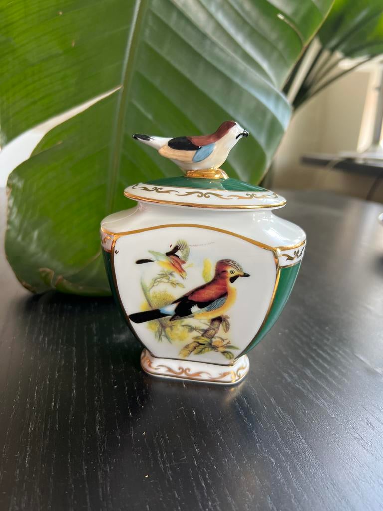 Vintage Porseleinen Dekseldoosje PMI gaai Echte Handarbeit, Antiek en Kunst, Ophalen of Verzenden
