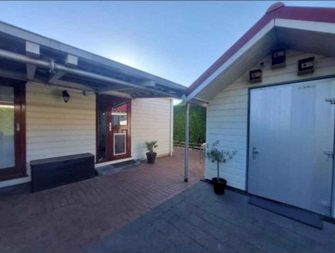 Ruime stacaravan met 2 slaapkamers en moderne keuken, Caravans en Kamperen, Particulier, Rondzit, Oven