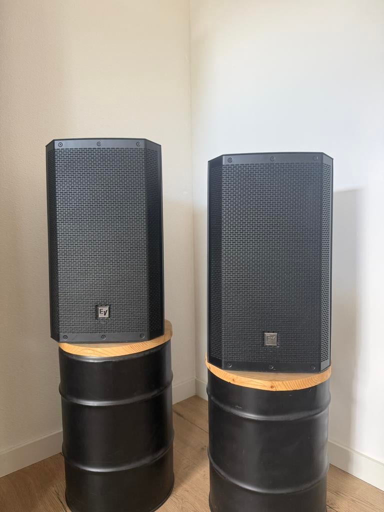 2x Electro Voice ZLX 12P | Beschermhoezen | Perfecte Staat!, Zo goed als nieuw, 120 watt of meer, Front, Rear of Stereo speakers