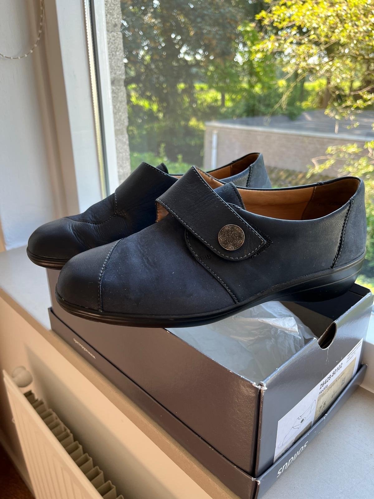 Solidus Hedda Vrouwen Schoenen Maat 41.5, Ophalen of Verzenden, Zo goed als nieuw, Zwart, Schoenen met lage hakken