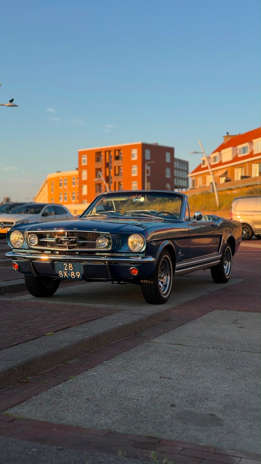 Ford Mustang Cabrio 1965 *NIEUWSTAAT*, Auto's, Automaat, Achterwielaandrijving, Cabriolet, Blauw