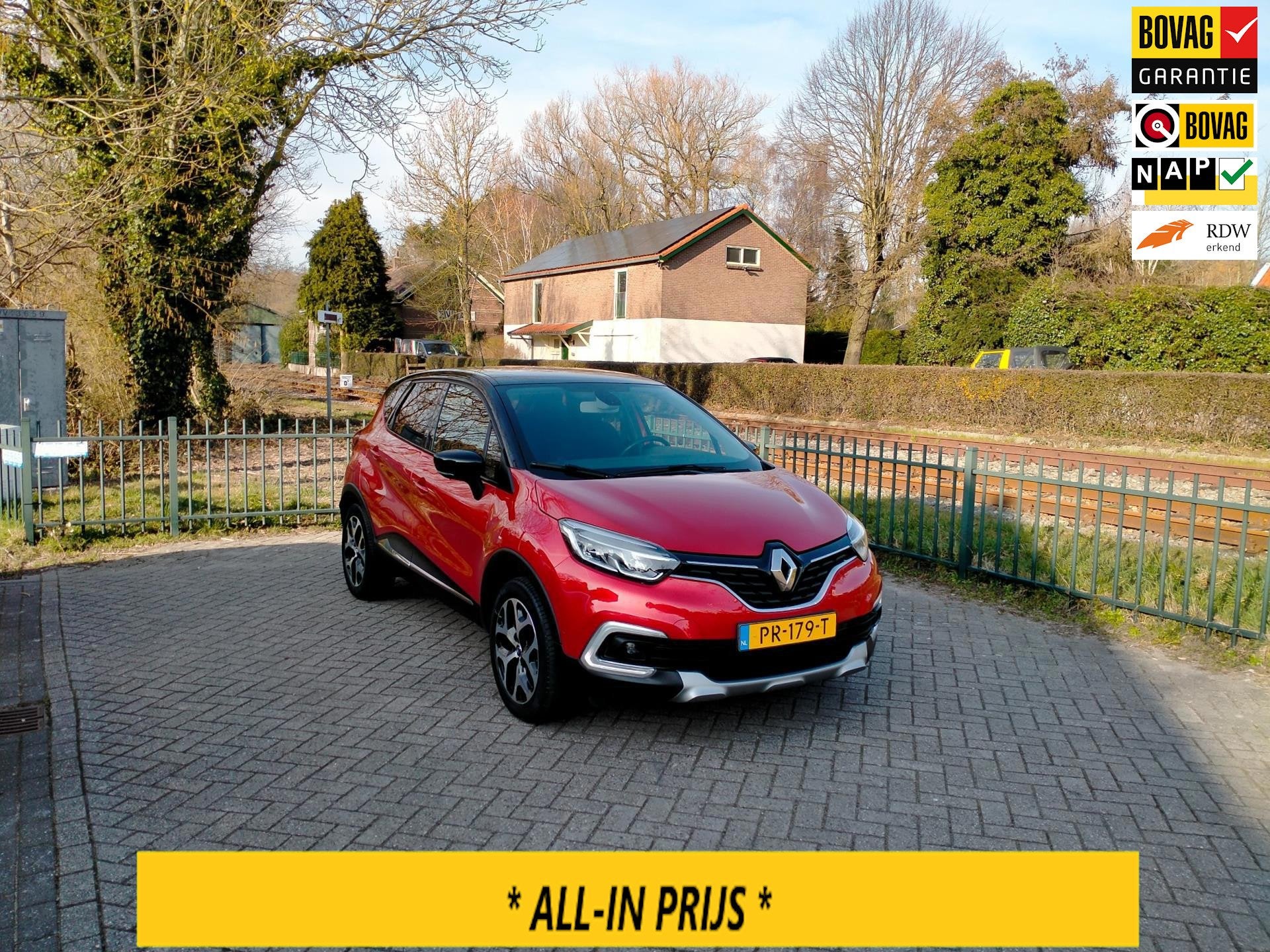 Renault Captur 0.9 TCe Intens Navi pdc cam LED trekhaak lage, Voorwielaandrijving, Stof, Gebruikt, 620 kg