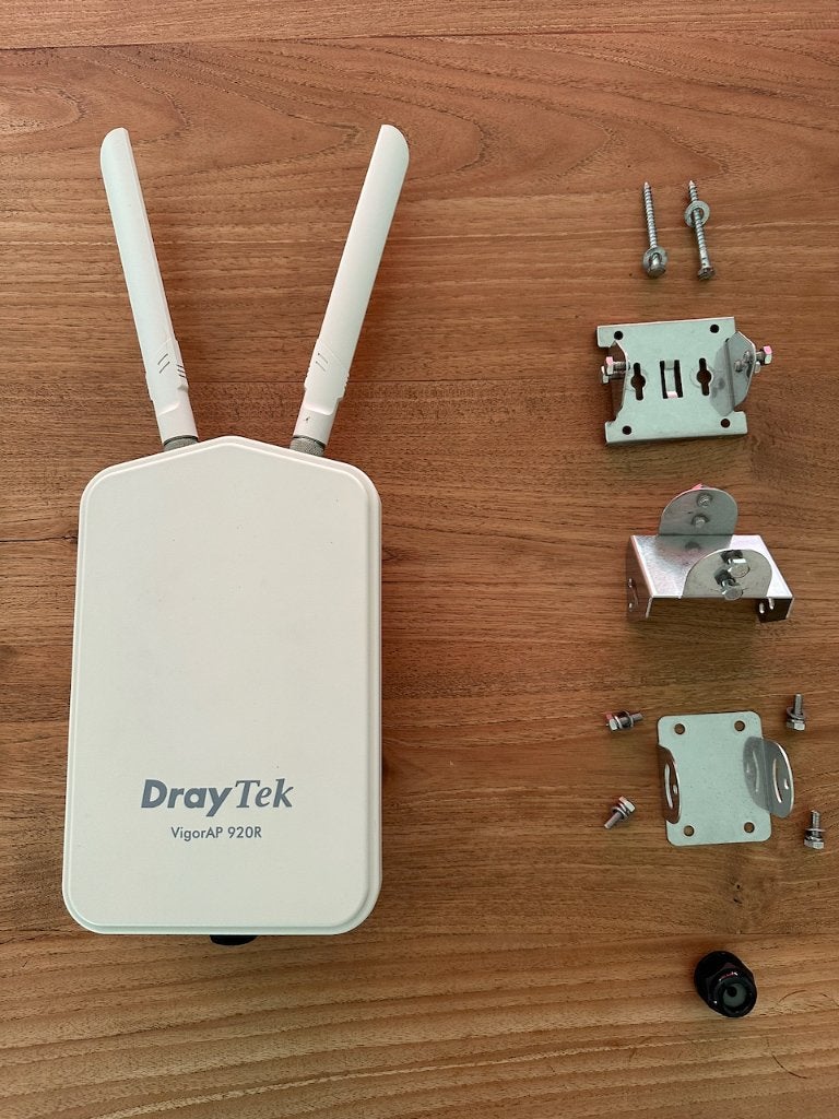 DrayTek Vigor 920R Outdoor Wifi AP 2.4 & 5 GHZ, IP67, Computers en Software, Accesspoints, Ophalen, Zo goed als nieuw, DrayTek