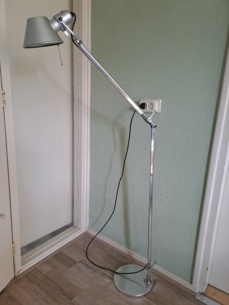 Vloerlamp Milano Artemide Tolomeo, Ophalen, E27 (groot), Zo goed als nieuw, Metaal