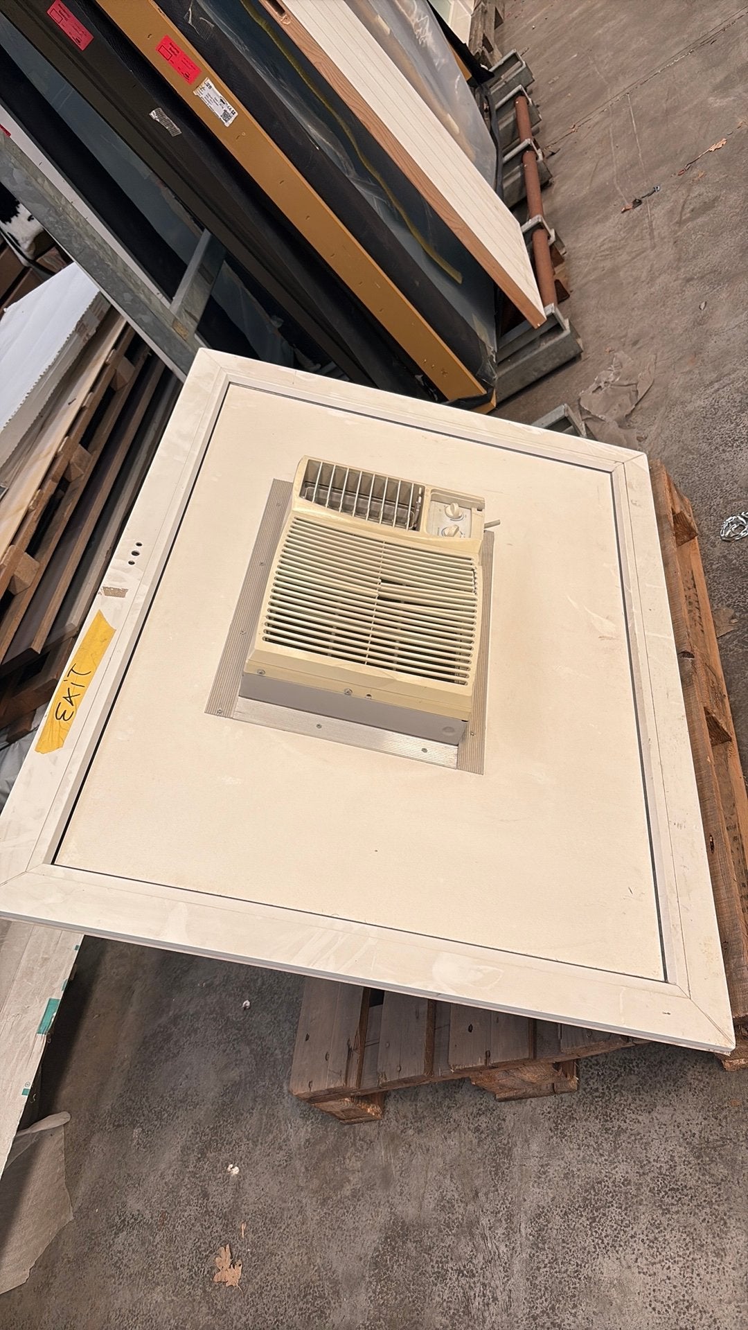 Airco, Ophalen, Zo goed als nieuw, Wandairco, 3 snelheden of meer