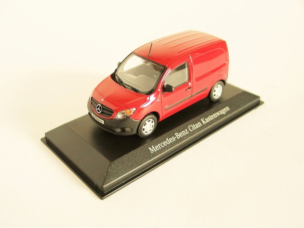 1/43 - M Minichamps Mercedes Benz Citan rood, Ophalen of Verzenden, Nieuw, Auto, Overige merken