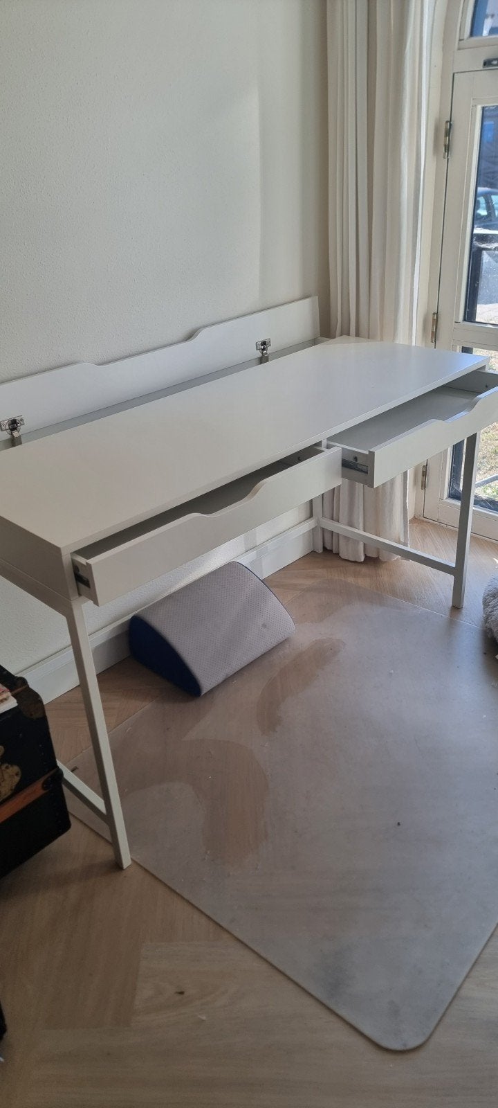IKEA bureau Alex met 2 lades en kabelgoot - 132x60cm, Huis en Inrichting, Ophalen of Verzenden