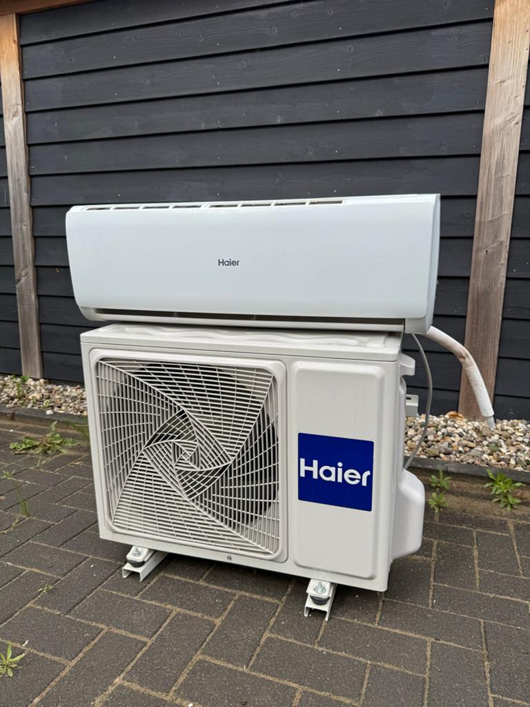 Haier Airco Split Unit 3.2kW Koelen/Verwarmen met Wandbeugel, Ophalen, Gebruikt, 3 snelheden of meer, Koelen en Ontvochtigen