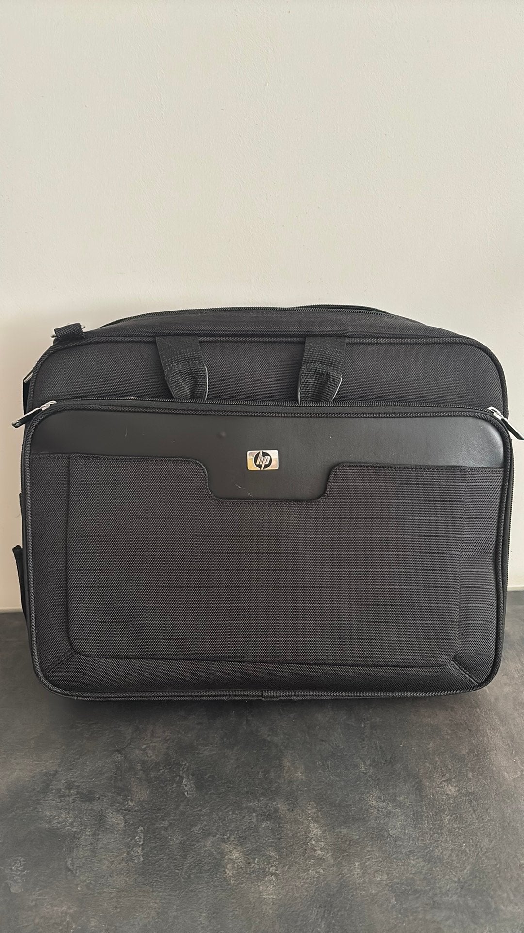 Hp laptop tas in zeer goede staat, Ophalen, Zo goed als nieuw