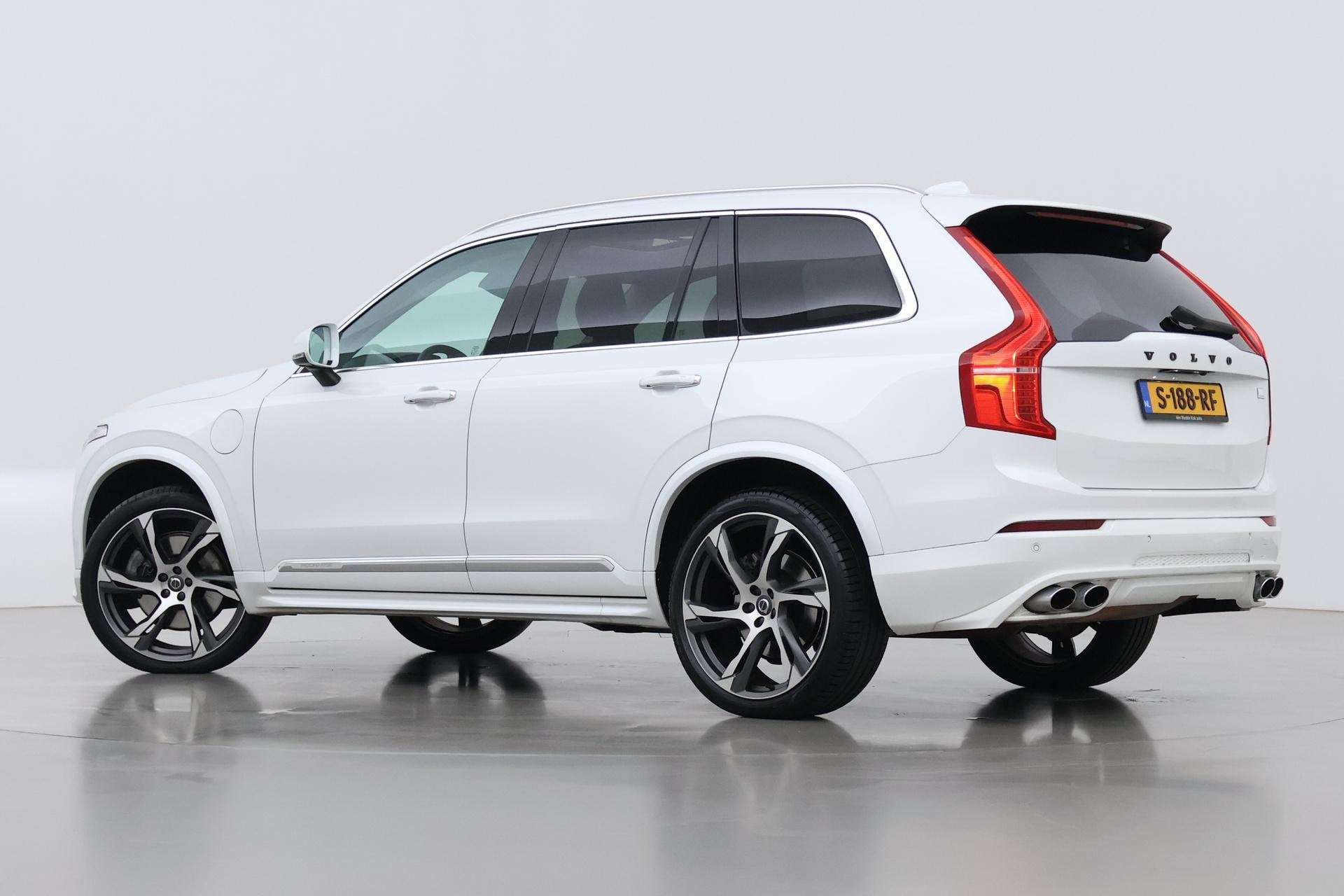 Volvo XC90 T8 Inscription | HEICO | Harman/Kardon | Panorama, Gebruikt, Euro 6, 4 cilinders, 7 stoelen
