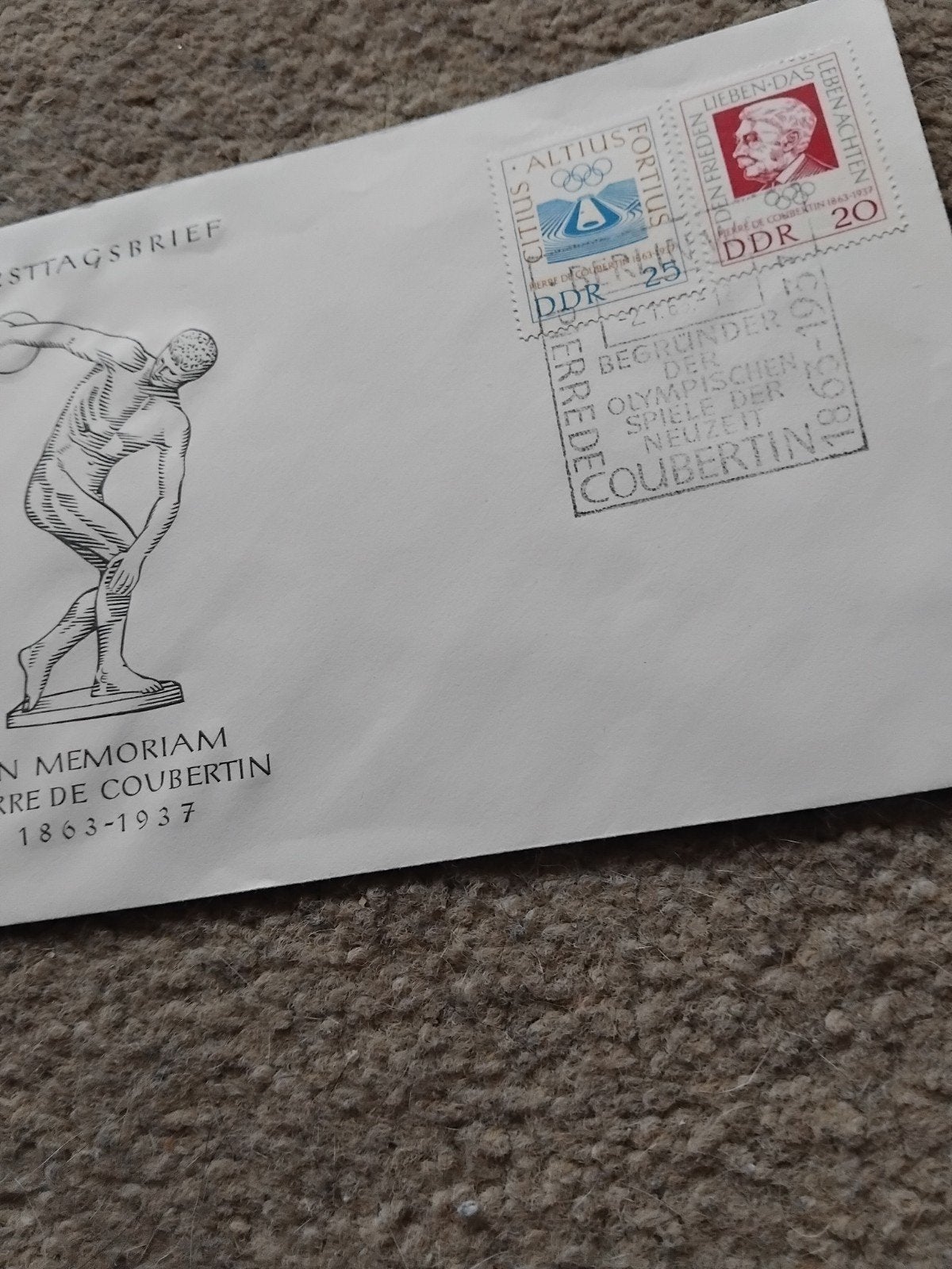 FDC DDR  939/40 PIERRE DE COUBERTIN, Postzegels en Munten, Ophalen of Verzenden, Europa