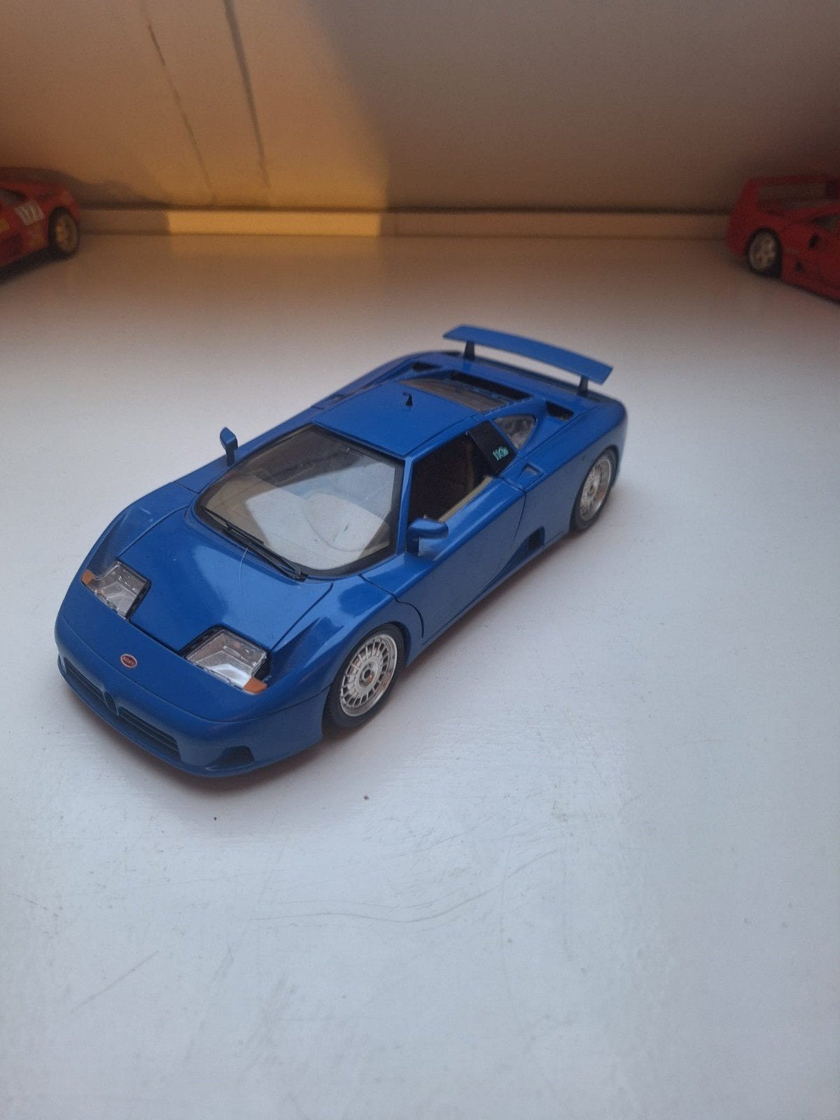 Verzameling van 8 gedetailleerde modelauto's (Burago), Ophalen, Gebruikt, Auto