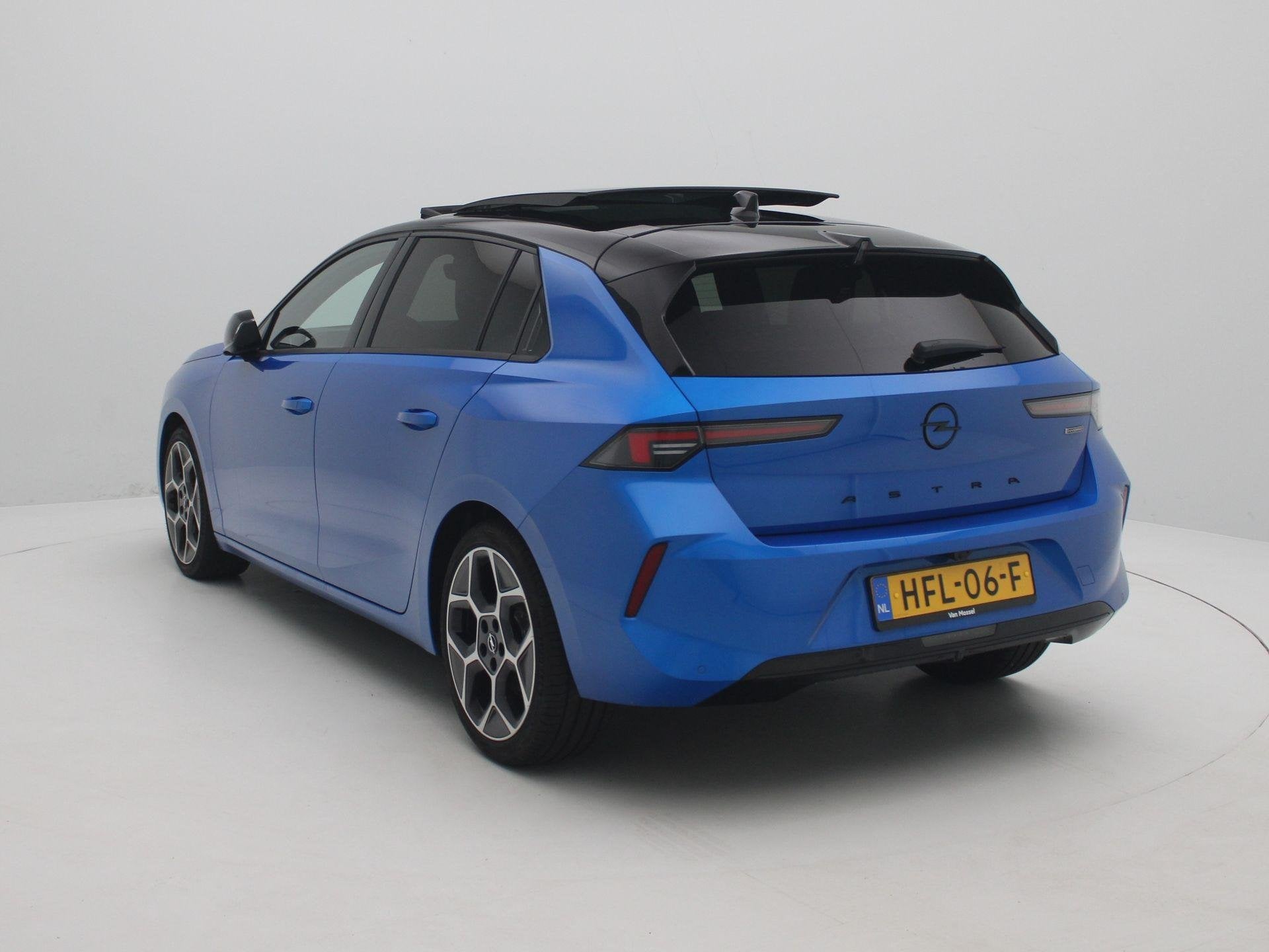 Opel Astra 1.2 Turbo Hybrid Ultimate | Panorama dak | HUD |, Auto's, Gebruikt, Euro 6, 1199 cc, Blauw